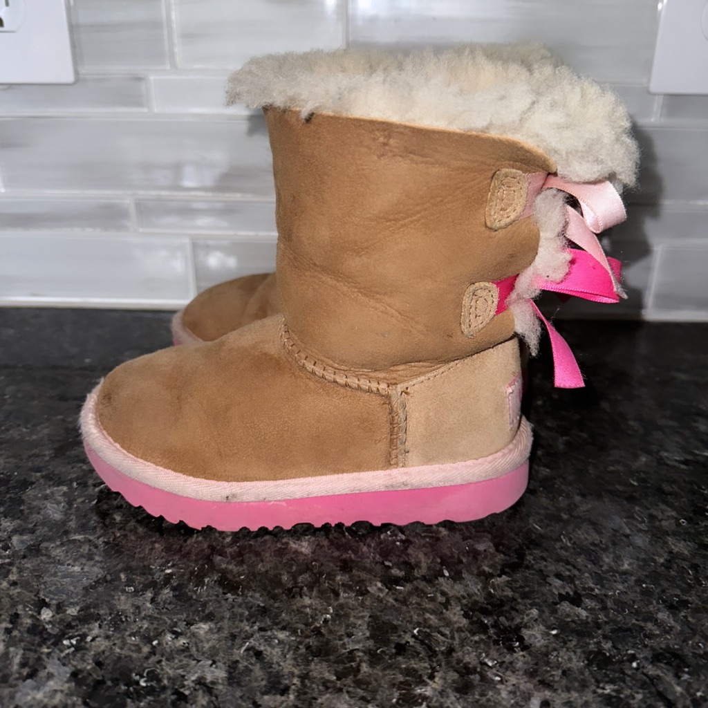 Ugg Bailey Bow Il